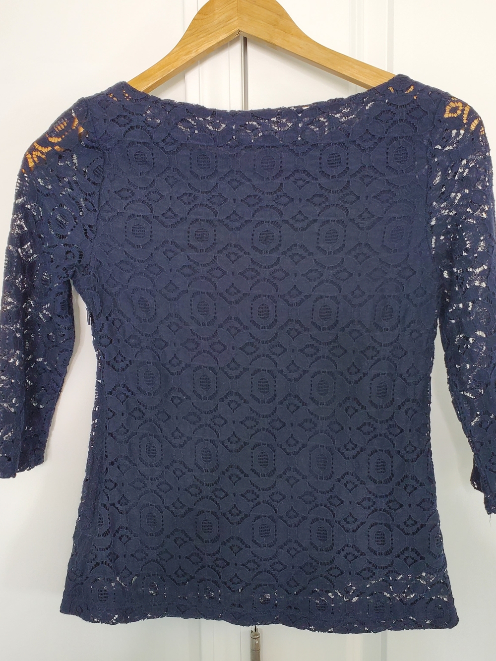 Banana Republic Women's Lace Blouse, Navy (Size 0P) - Picture 3 of 6